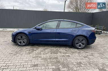 Седан Tesla Model 3 2022 в Фастове