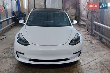 Седан Tesla Model 3 2022 в Дніпрі