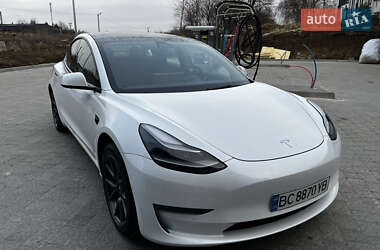 Седан Tesla Model 3 2021 в Львове