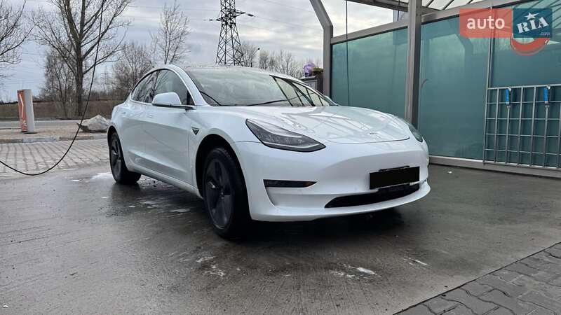 Седан Tesla Model 3 2019 в Днепре