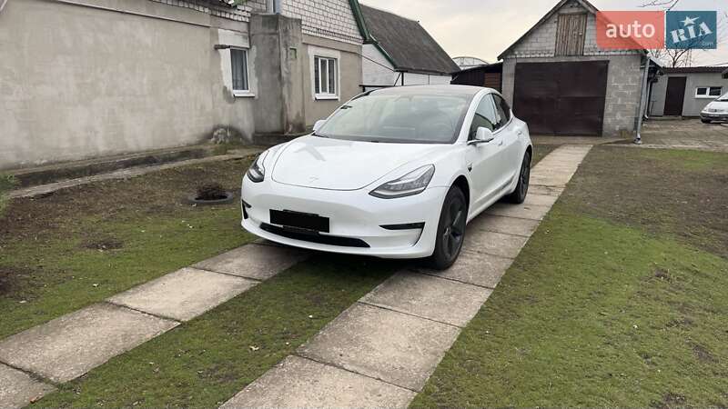 Седан Tesla Model 3 2019 в Днепре