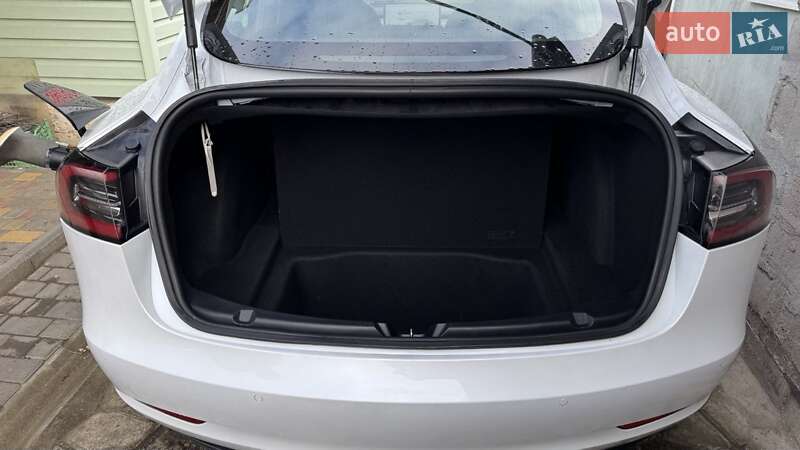 Седан Tesla Model 3 2019 в Днепре