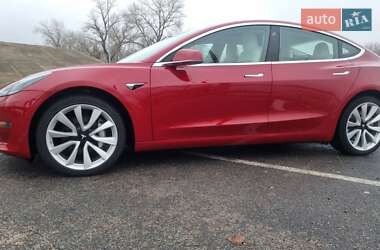 Седан Tesla Model 3 2018 в Києві