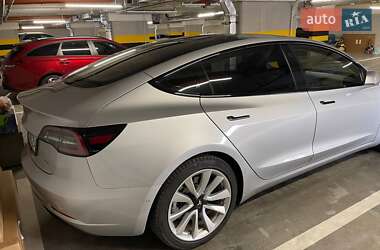Седан Tesla Model 3 2018 в Киеве