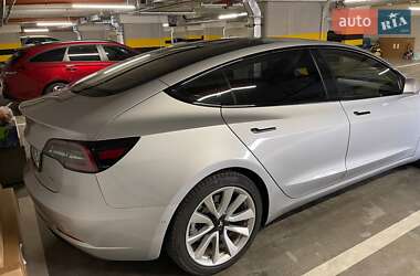 Седан Tesla Model 3 2018 в Києві