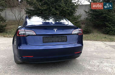 Седан Tesla Model 3 2019 в Львові