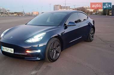 Седан Tesla Model 3 2023 в Одессе