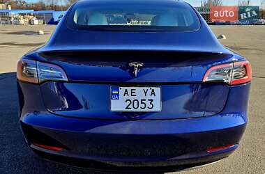 Седан Tesla Model 3 2023 в Дніпрі