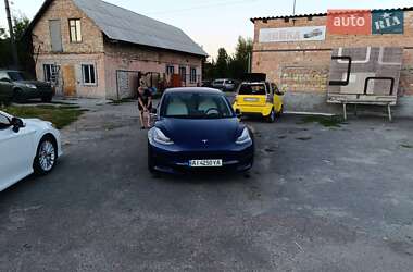 Седан Tesla Model 3 2018 в Киеве