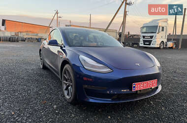 Седан Tesla Model 3 2020 в Луцьку