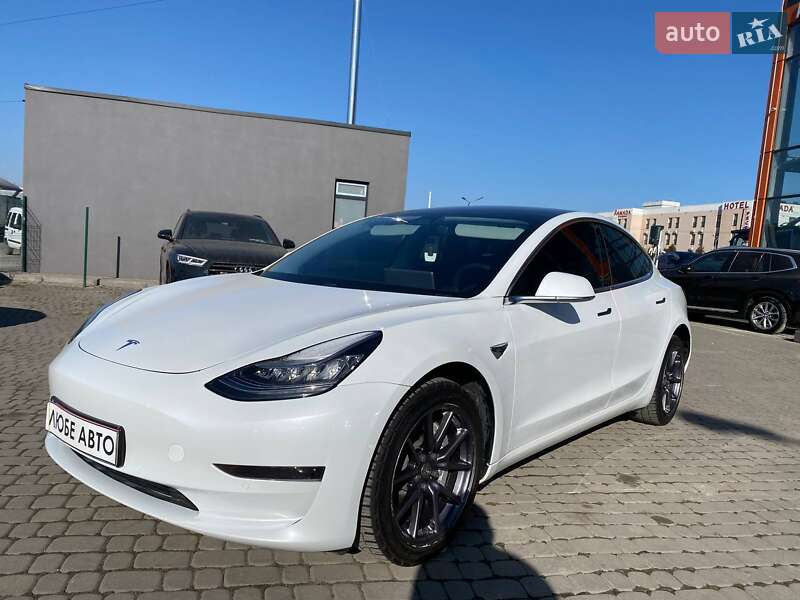 Седан Tesla Model 3 2020 в Львове фото 3 Седан Tesla Model 3 2020 в Львове