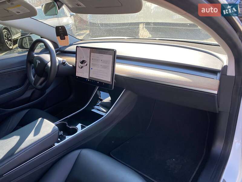Седан Tesla Model 3 2020 в Львове фото 9 Седан Tesla Model 3 2020 в Львове