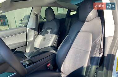 Седан Tesla Model 3 2020 в 
