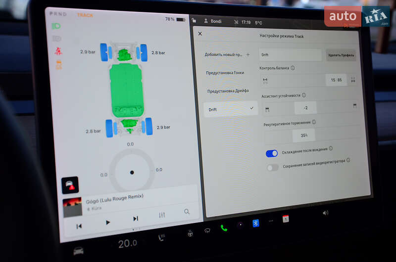 Седан Tesla Model 3 2021 в Мукачево