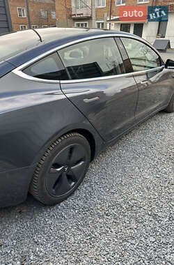 Седан Tesla Model 3 2018 в 