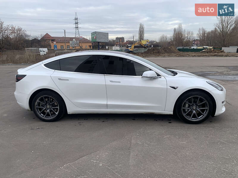 Седан Tesla Model 3 2018 в Києві фото 7 Седан Tesla Model 3 2018 в Києві