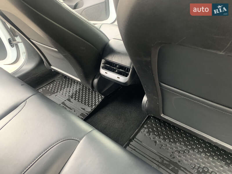 Седан Tesla Model 3 2018 в Києві фото 23 Седан Tesla Model 3 2018 в Києві