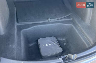 Седан Tesla Model 3 2018 в 