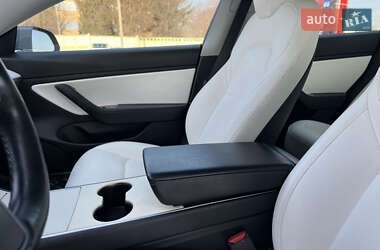 Седан Tesla Model 3 2018 в 