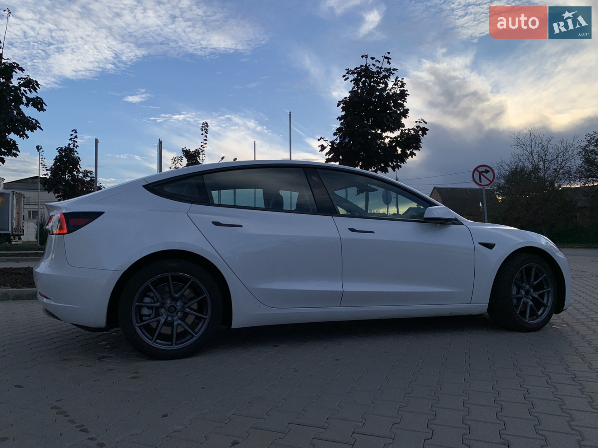2023 Tesla Model 3 - мініатюра 5