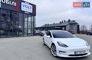 Седан Tesla Model 3 2019 в Львове