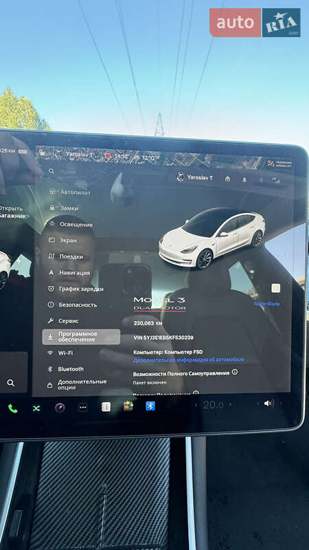 Седан Tesla Model 3 2019 в Львове