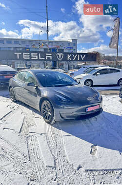 Седан Tesla Model 3 2023 в Києві