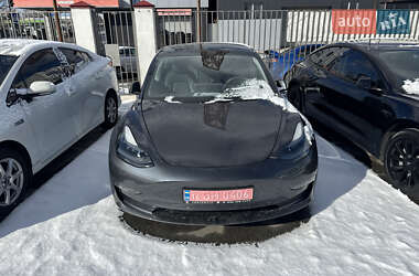 Седан Tesla Model 3 2023 в Києві