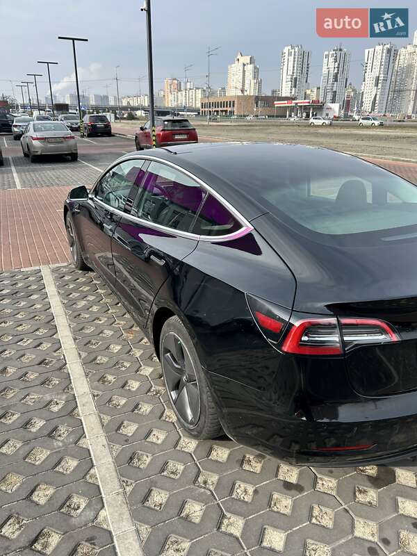 Седан Tesla Model 3 2018 в Киеве