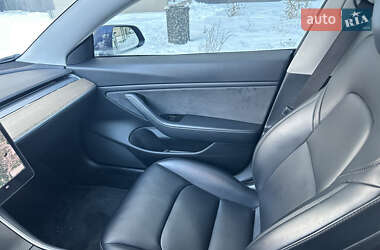 Седан Tesla Model 3 2018 в 