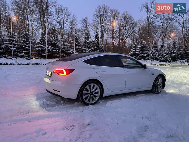 Седан Tesla Model 3 2018 в Харькове фото 7 Седан Tesla Model 3 2018 в Харькове