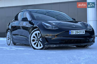 Седан Tesla Model 3 2022 в Киеве