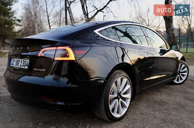 Седан Tesla Model 3 2020 в Дрогобичі