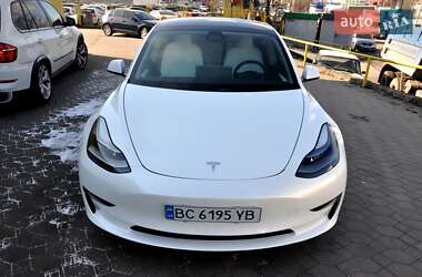 Седан Tesla Model 3 2022 в Львове