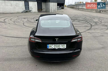 Седан Tesla Model 3 2019 в Києві