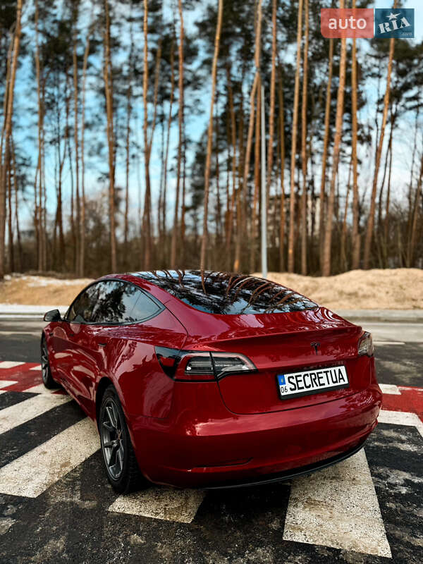 Седан Tesla Model 3 2018 в Житомирі