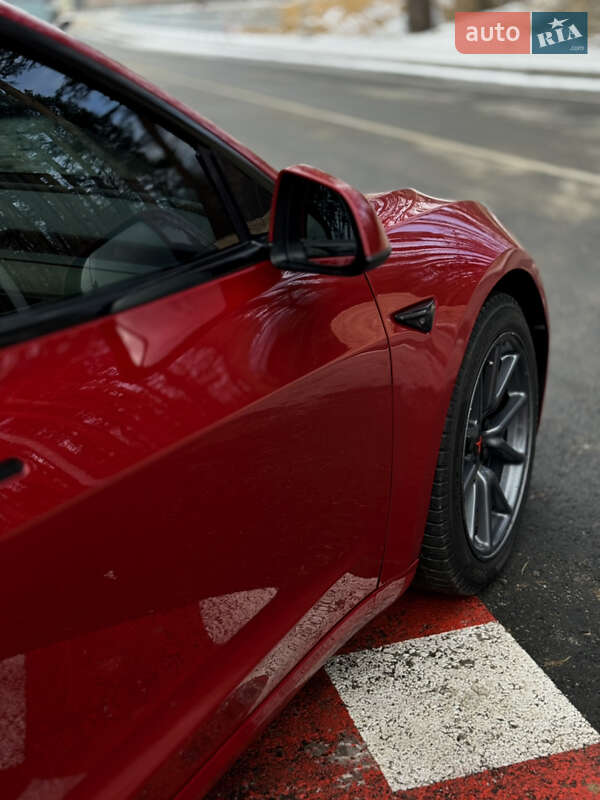 Седан Tesla Model 3 2018 в Житомирі