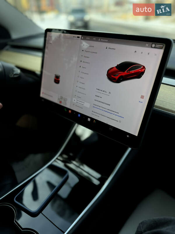 Седан Tesla Model 3 2018 в Житомире
