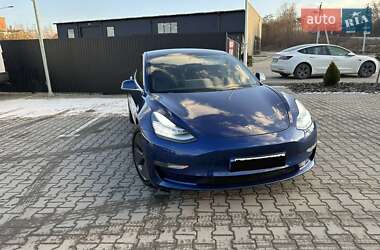 Седан Tesla Model 3 2020 в Львові фото 10 Седан Tesla Model 3 2020 в Львові