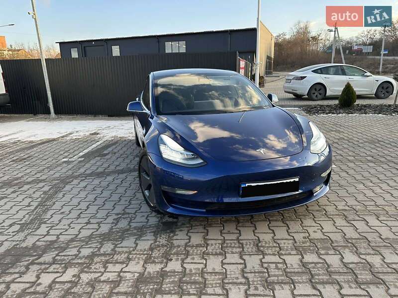 Седан Tesla Model 3 2020 в Львові фото 10 Седан Tesla Model 3 2020 в Львові