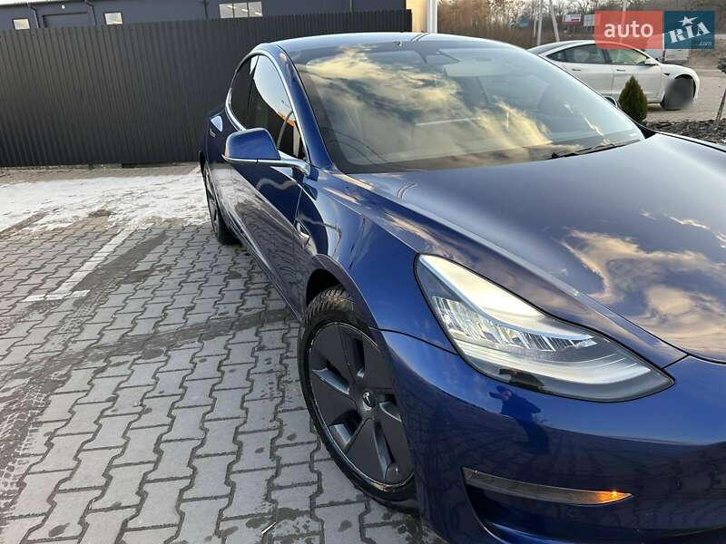 Седан Tesla Model 3 2020 в Львові фото 12 Седан Tesla Model 3 2020 в Львові