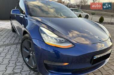 Седан Tesla Model 3 2020 в Львові фото Седан Tesla Model 3 2020 в Львові