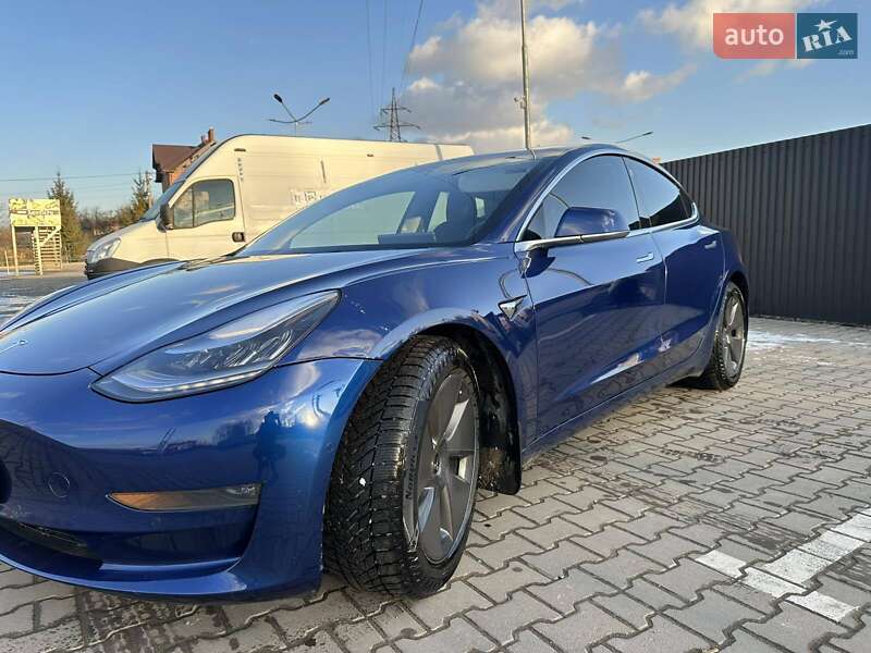 Седан Tesla Model 3 2020 в Львові фото 14 Седан Tesla Model 3 2020 в Львові