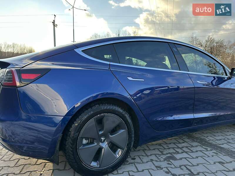 Седан Tesla Model 3 2020 в Львові фото 18 Седан Tesla Model 3 2020 в Львові