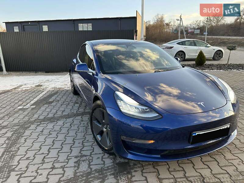 Седан Tesla Model 3 2020 в Львові фото 19 Седан Tesla Model 3 2020 в Львові