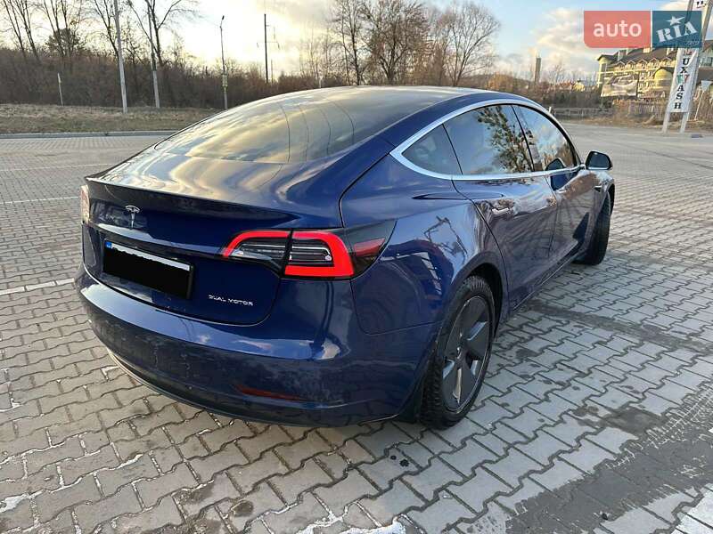 Седан Tesla Model 3 2020 в Львові фото 20 Седан Tesla Model 3 2020 в Львові