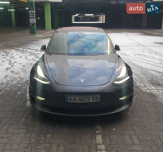 Седан Tesla Model 3 2019 в Києві