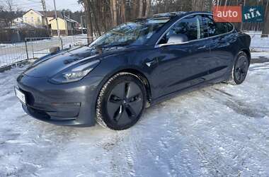 Седан Tesla Model 3 2018 в Києві