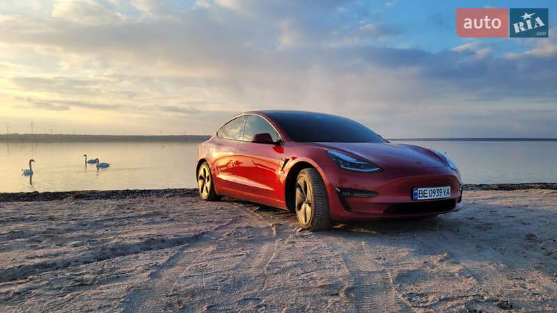 Tesla Model 3 2019