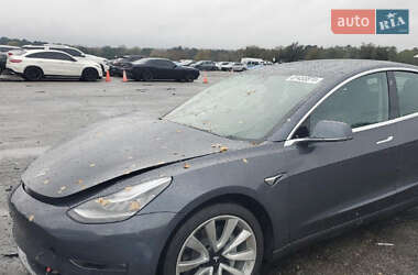 Седан Tesla Model 3 2019 в Львове